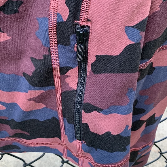 ✌🏻Lululemon Define Fitted Jacket✌🏻 - Picture 6 of 7